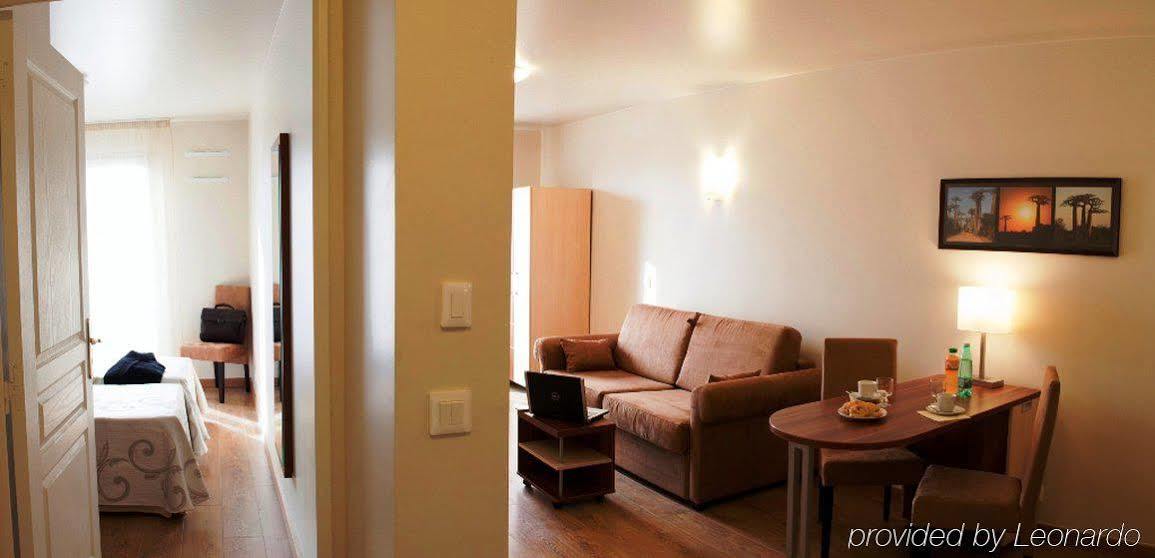 Villa Val Senart 1Ere Avenue Quincy-sous-Senart Room photo